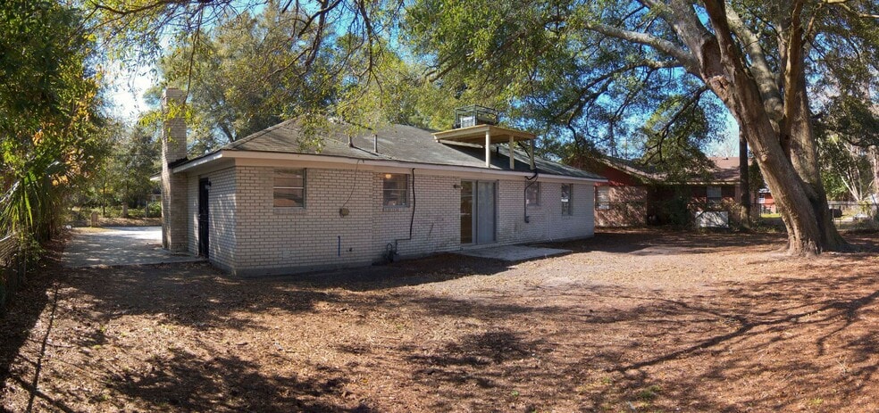 Building Photo - 718 Atlanta St