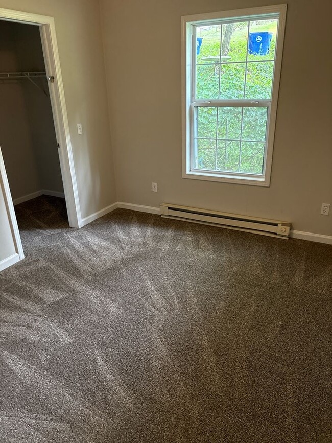 Building Photo - Newly Remodeled 3 Bedroom in East Asheville