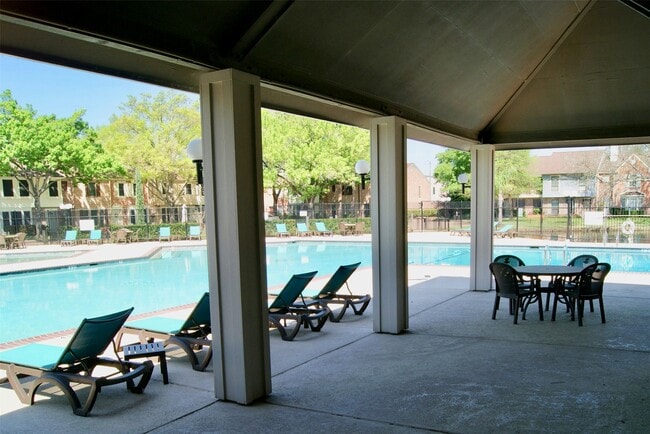 Building Photo - 5801 Lumberdale Rd