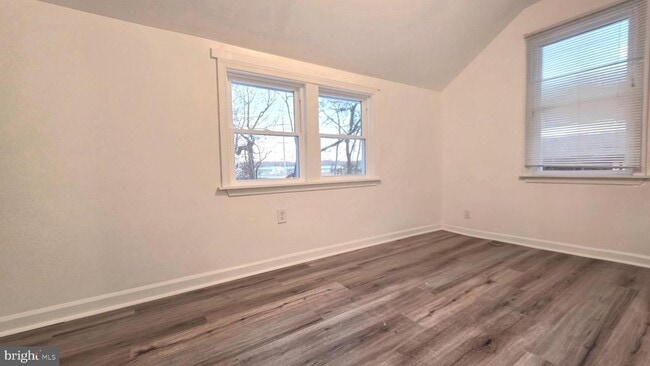 Building Photo - 392 Lafferty Ln