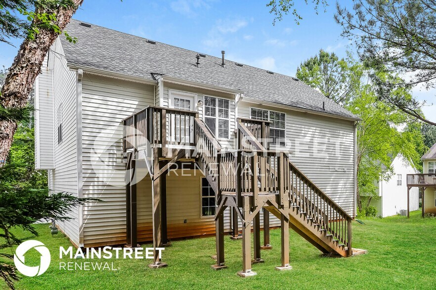 Building Photo - 2804 Crest Ridge Way SW