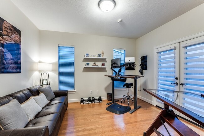 Building Photo - 4512 Rose St