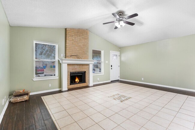 Building Photo - 6808 Betty Levy