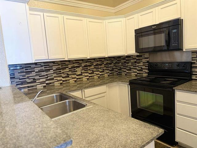 Building Photo - 405 Amber Ln