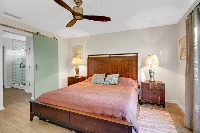 Building Photo - 880 Oak Arbor Cir