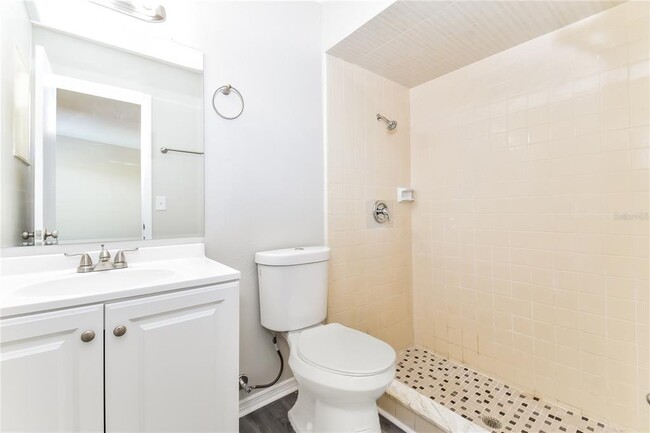 Building Photo - 903 Ashwood Ct