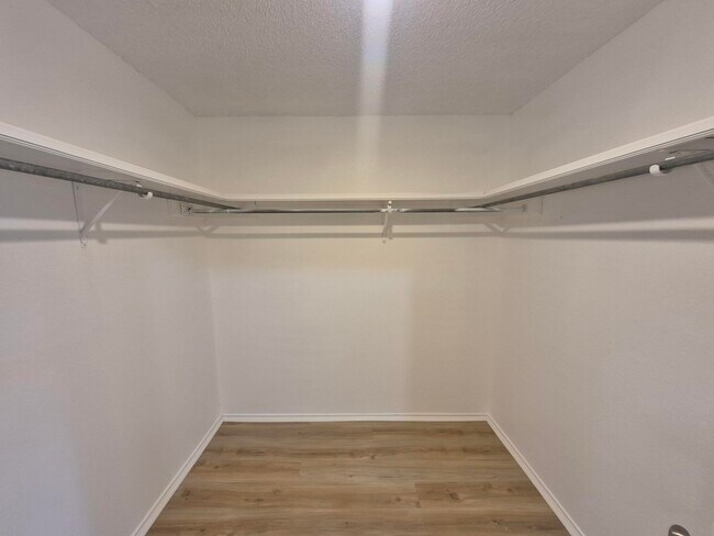 Building Photo - 5209 95th St