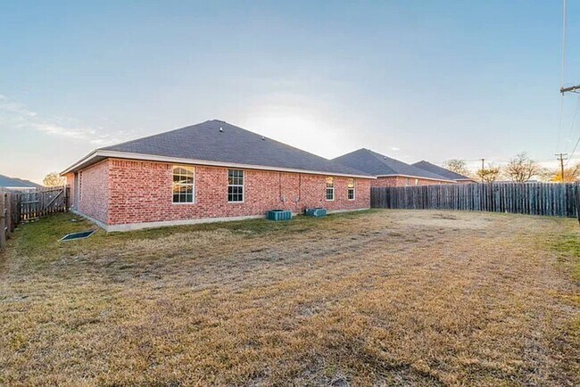 Building Photo - AVAILABLE SOON! *MORE PHOTOS COMING SOON*