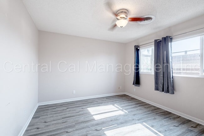 Building Photo - 2 Bedroom/2 Bath Condo with Garage  - $189...