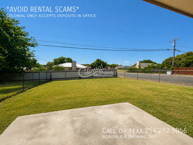 Building Photo - 211 Sorrell Dr