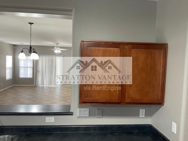 Building Photo - 5437 W Maldonado Rd