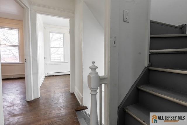 Building Photo - 410 Chadwick Ave