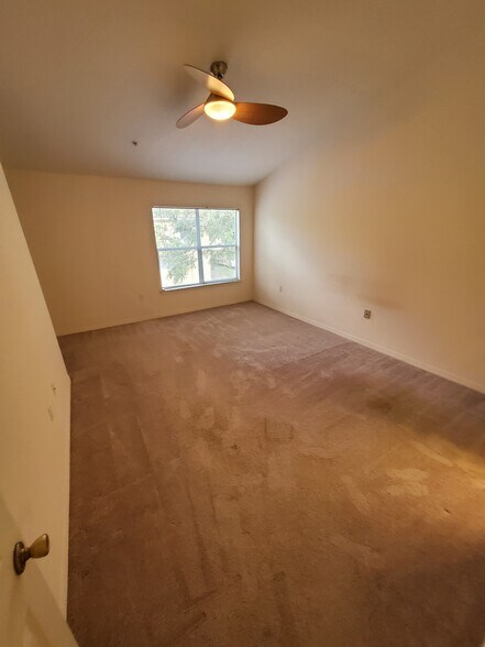 Building Photo - 1606 Legacy Park Dr