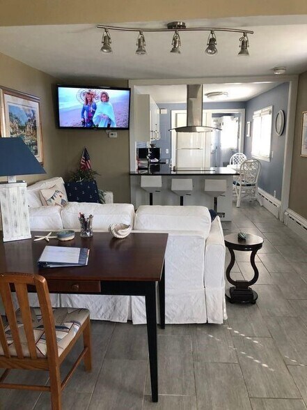 Building Photo - 18 Willow Ct