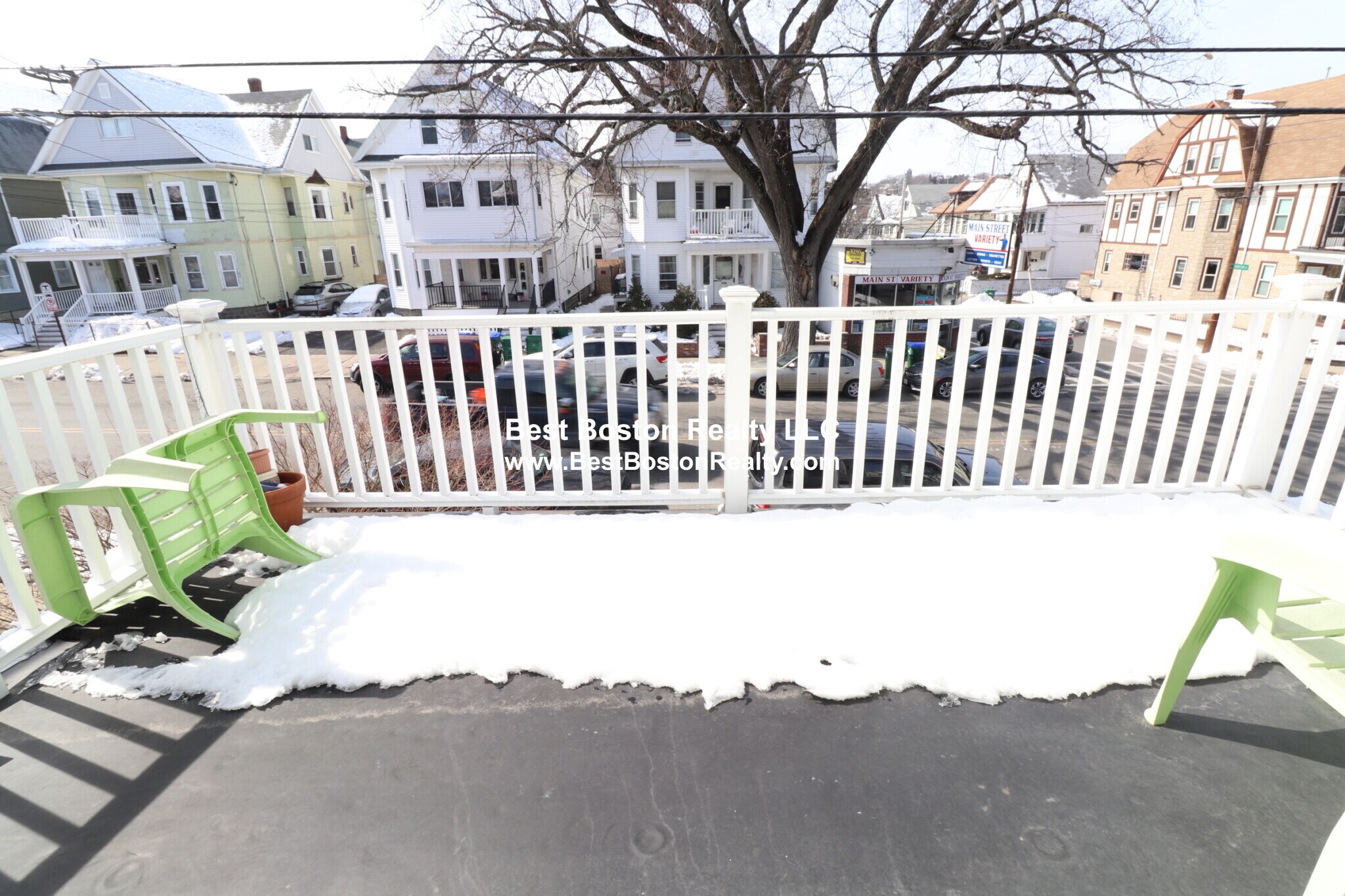 Building Photo - 338 Main St