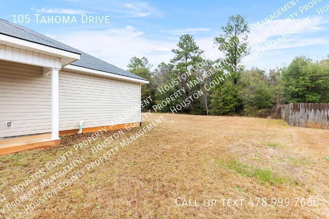 Building Photo - 105 Tahoma Dr