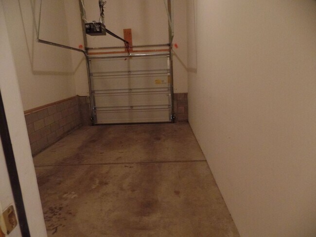 Building Photo - Walker Park 4391