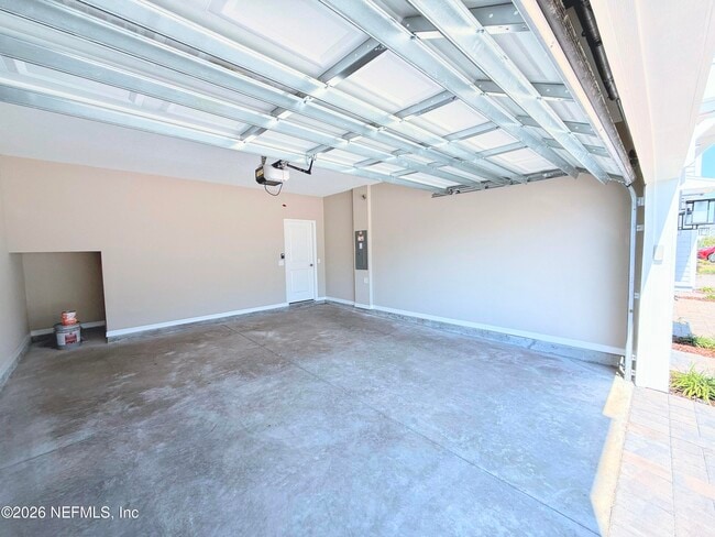 Building Photo - 312 Cherry Elm Dr