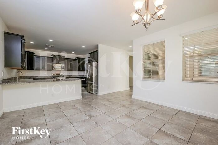 Building Photo - 264 N 69th Pl