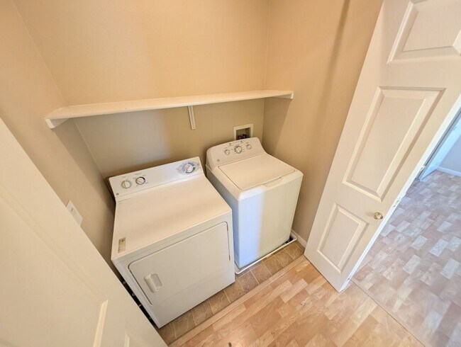 Building Photo - 10280 Gilmore Canyon Ct