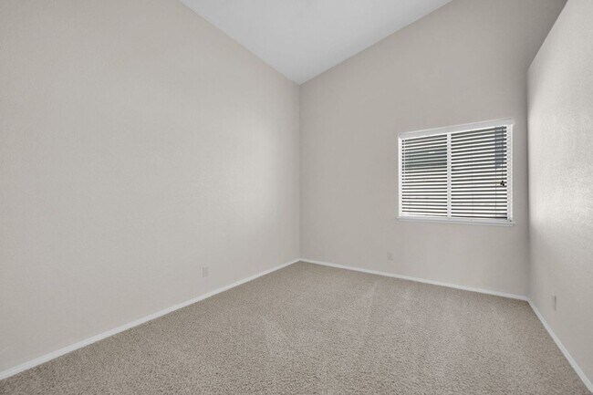 Building Photo - 7716 Bentonite Dr