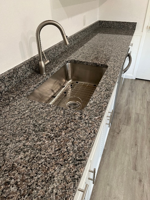 Building Photo - 4312 Mesa Dr