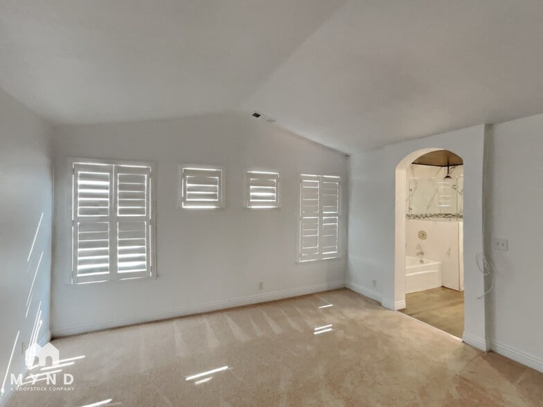Building Photo - 1350 Coppa Ct