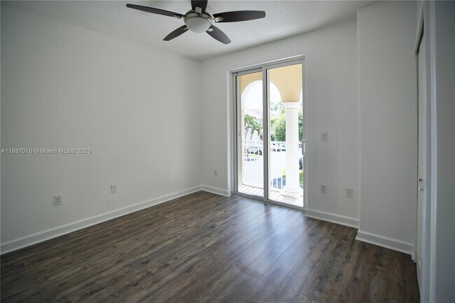 Building Photo - 10181 NW 32nd Terrace