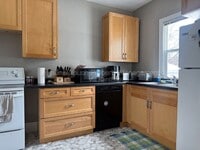 Building Photo - 606 5th St S