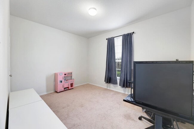 Building Photo - 73 Mallard Ln