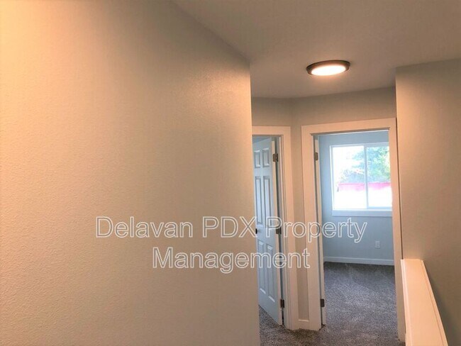 Building Photo - 1396 Kimber Ct