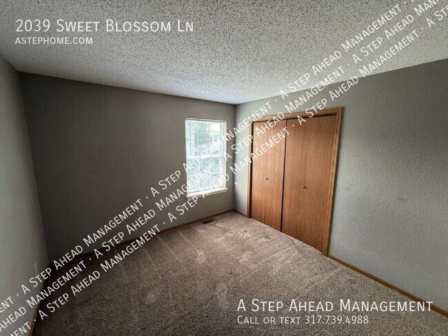 Building Photo - 2039 Sweet Blossom Ln