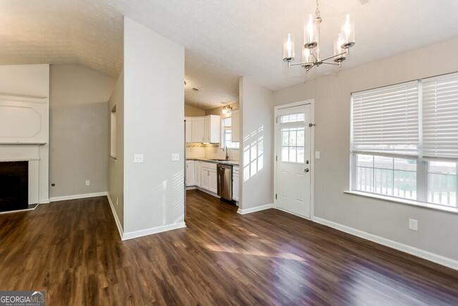 Building Photo - 3703 Crescent Hill Ln