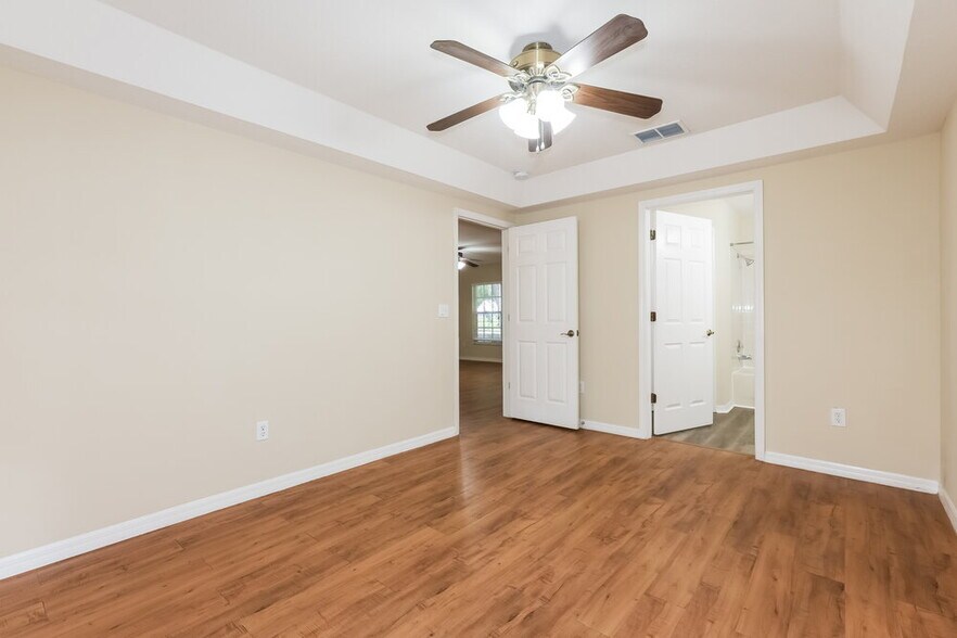 Building Photo - 6221 Kiteridge Dr