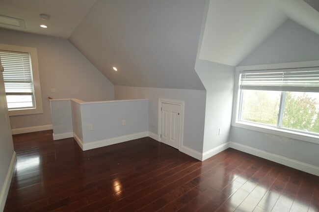Building Photo - 29 Walsh Ave