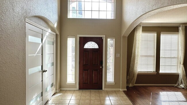 Building Photo - 158 Prairie Dawn Cir