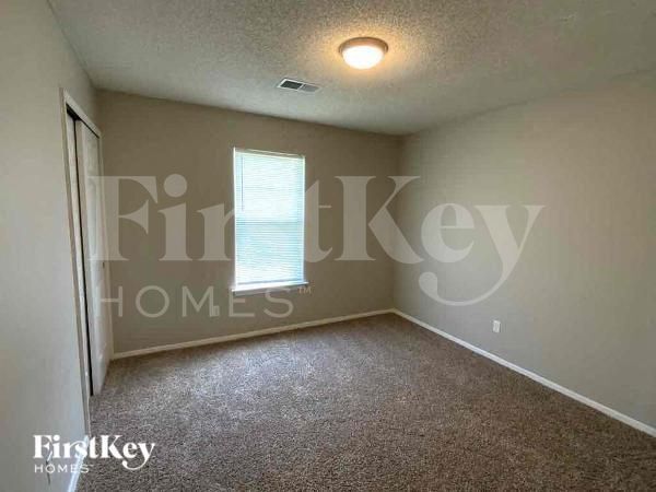 Building Photo - 4261 Kings Valley Cove E