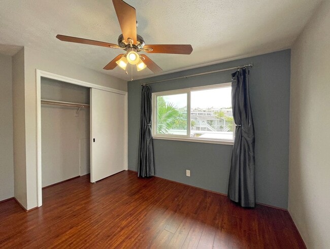 Building Photo - 355 Aoloa St