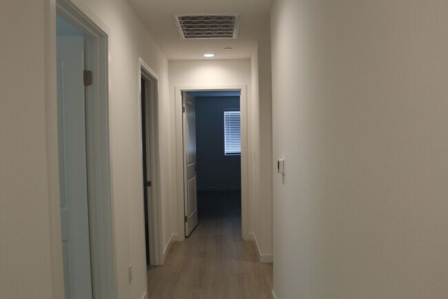 Building Photo - Brand New Home for Rent with Mother In Law Suite and Solar- Sydney Park