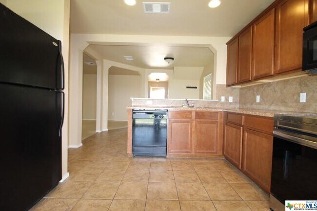 Building Photo - 304 W Gemini Ln