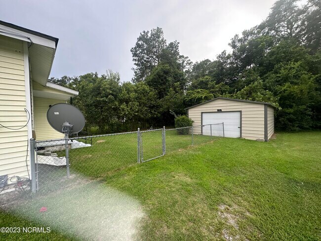 Building Photo - 1002 Fairfield Ave