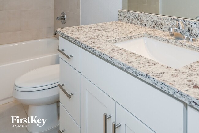 Building Photo - 10199 Mc Laurin Rd