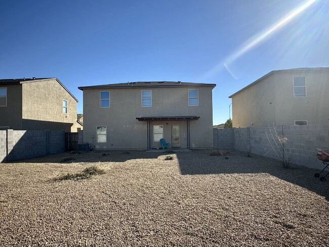 Building Photo - 226 W Watson Ct