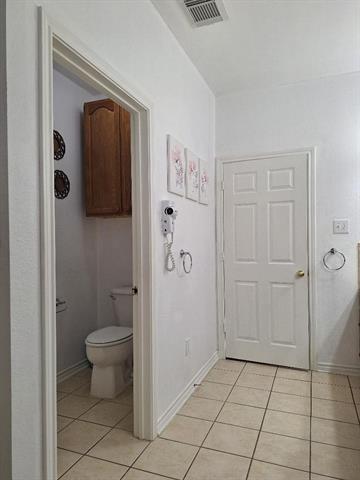 Building Photo - 2206 N Carroll Ave