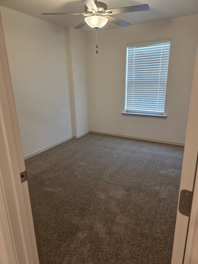 Building Photo - 2516 S County Rd 1103