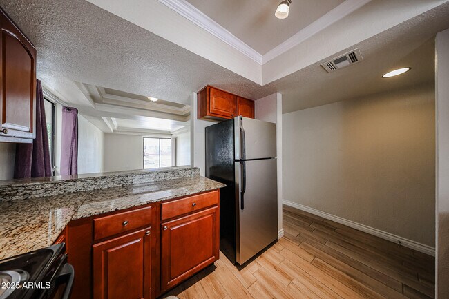 Building Photo - 3435 W Danbury Dr