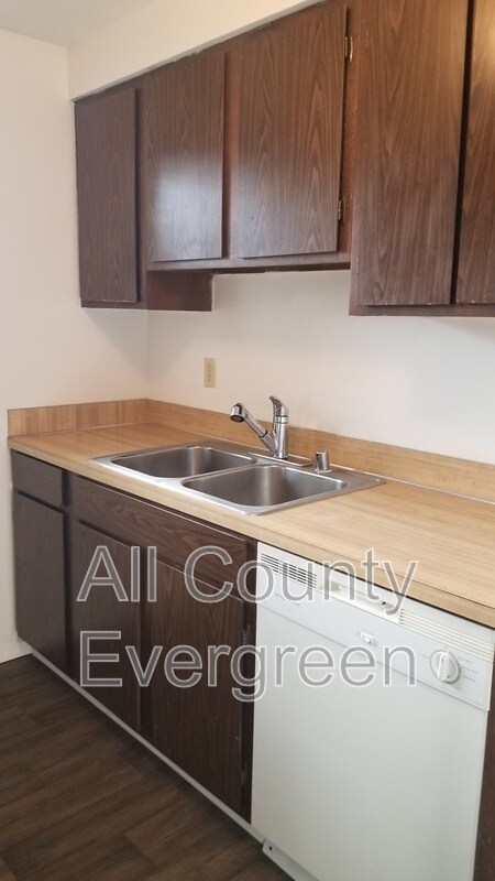 Building Photo - ***MOVE-IN SPECIAL***2250 I St NE