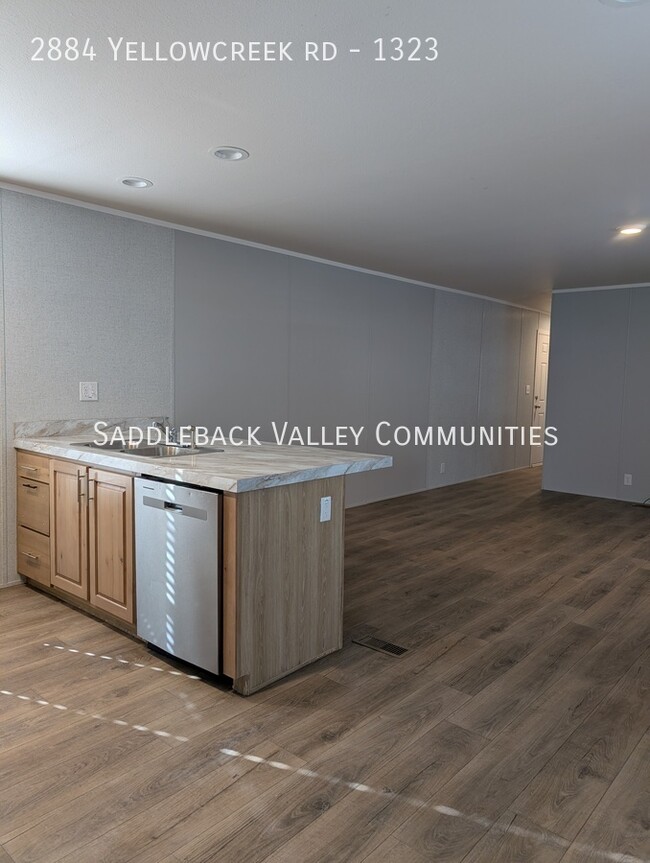 Building Photo - 3 Bed 2 Bath Rental Available in Southpark