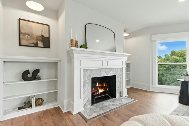 Building Photo - 5020 Golden Gate Ave