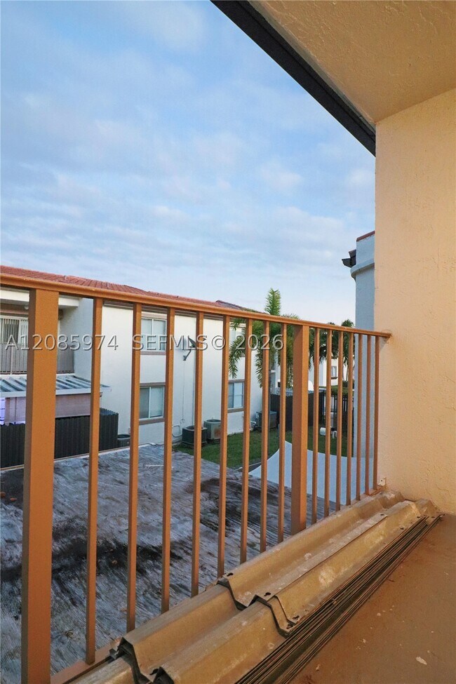 Building Photo - 1175 NW 125th Ct